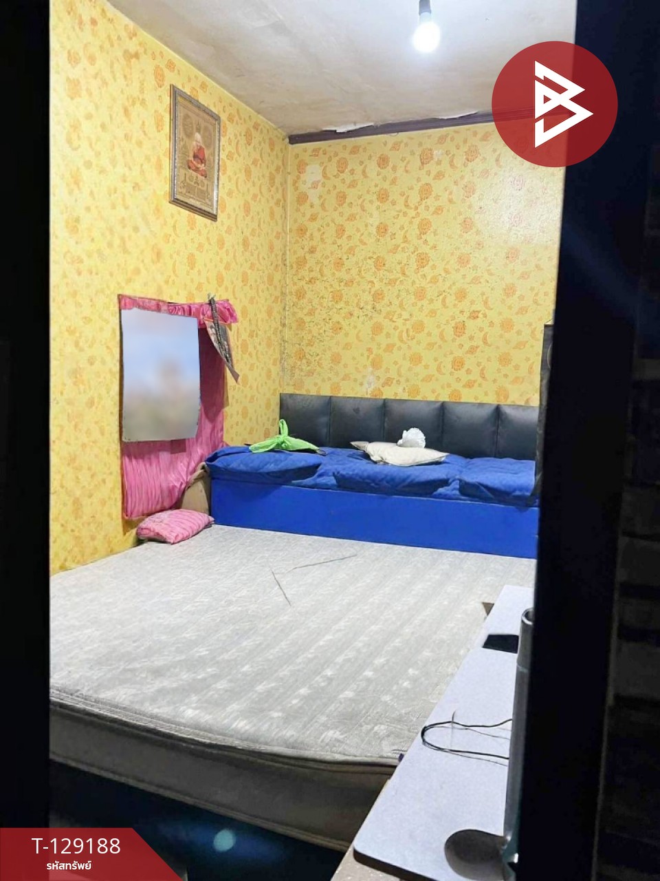 ขายด่วนทาวน์เฮ้าส์ 3 ชั้น ซอยลาดพร้าว 130 กรุงเทพฯ ใกล้รถไฟฟ้าสายสีเหลือง 5