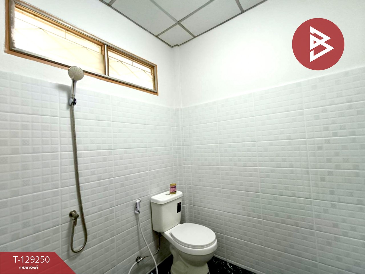 ขายทาวน์เฮ้าส์ชั้นเดียว เนื้อที่ 24 ตารางวา ใกล้ถนนเพชรเกษม ราชบุรี รีโนเวทใหม่ พร้อมอยู่ 12