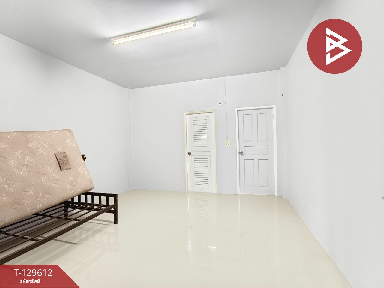 ขายอาคารพาณิชย์ หมู่บ้านแผ่นดินทอง ตลาด จันทบุรี 12