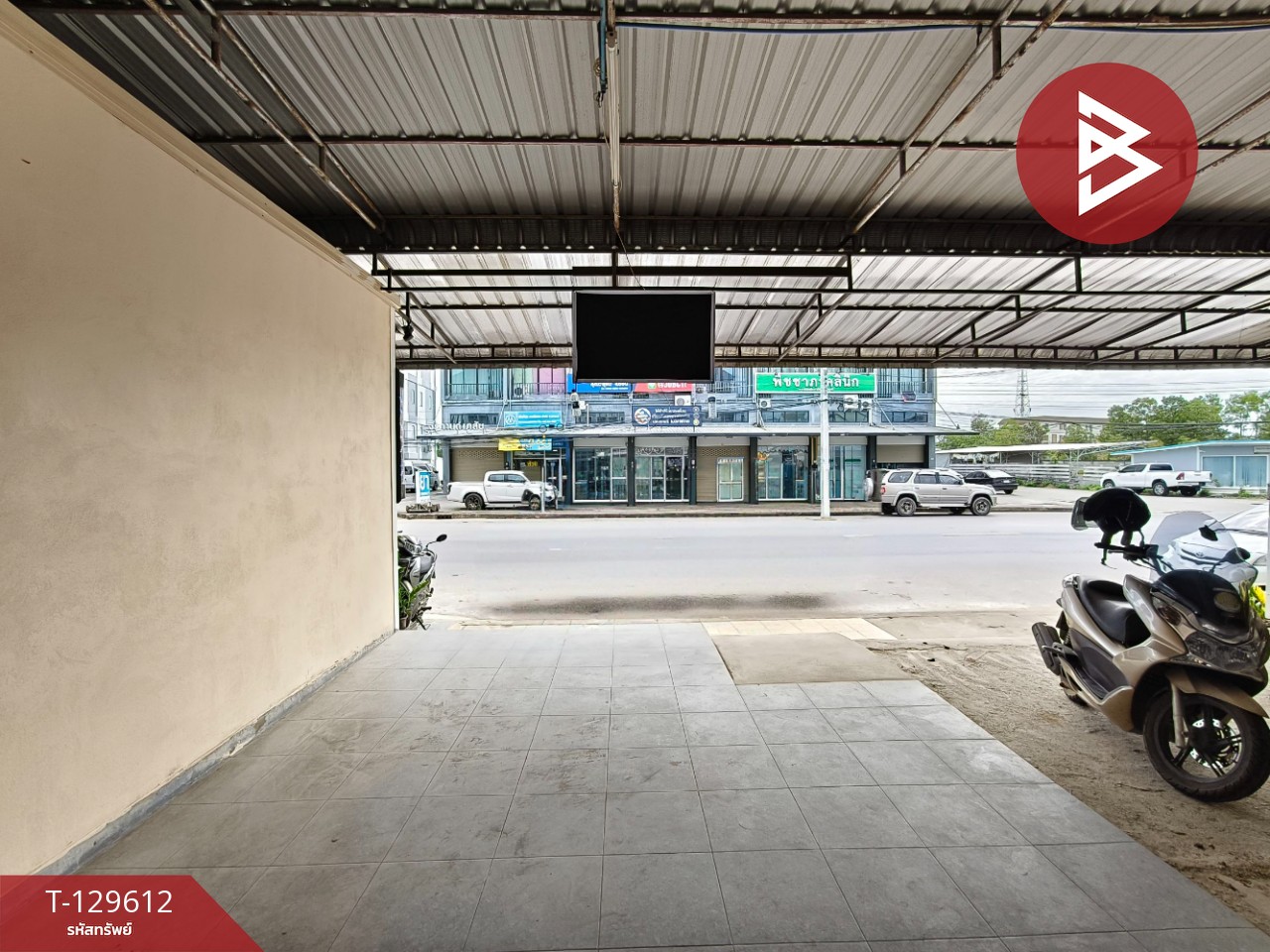 ขายอาคารพาณิชย์ หมู่บ้านแผ่นดินทอง ตลาด จันทบุรี 6