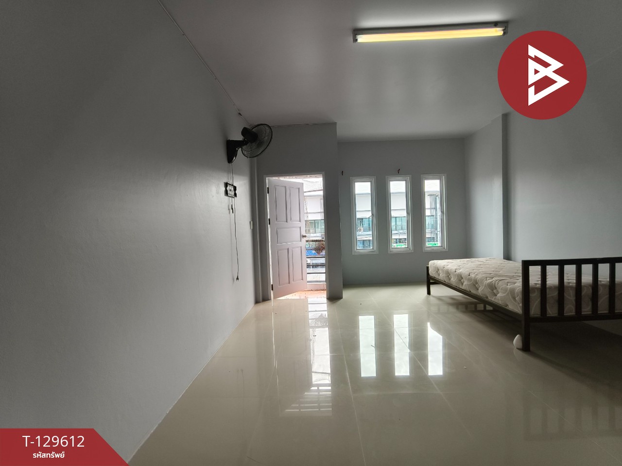 ขายอาคารพาณิชย์ หมู่บ้านแผ่นดินทอง ตลาด จันทบุรี 14