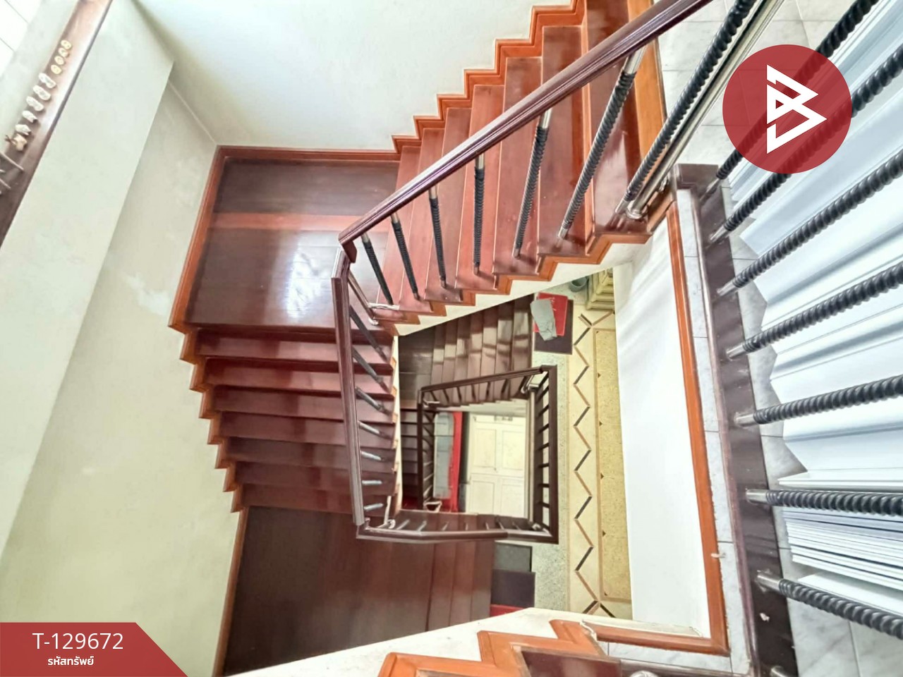 ขายอาคารพาณิชย์ 3 ชั้น มีดาดฟ้า เนื้อที่ 72 ตารางวา โพรงมะเดื่อ นครปฐม 11