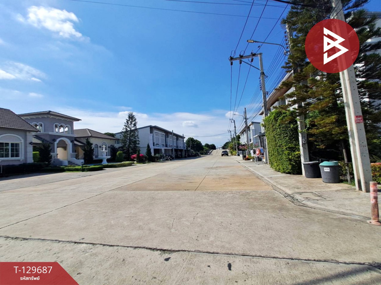 ขายทาวน์โฮม 2 ชั้น หมู่บ้านโกลเด้นทาวน์ 3 บางนา-สวนหลวง กรุงเทพฯ 2