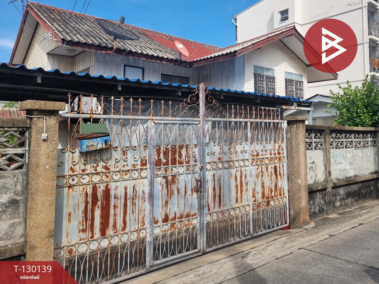 ขายบ้านเดี่ยวพร้อมที่ดิน เนื้อที่ 138 ตารางวา บางกอกน้อย กรุงเทพฯ ใกล้ตลาดพรานนก 1