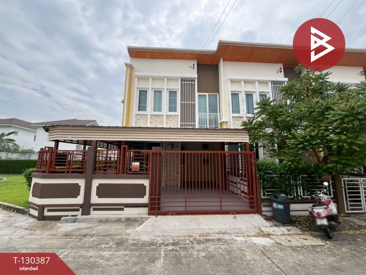 ขายทาวน์เฮ้าส์ หมู่บ้านโกลเด้นทาวน์ บางนา-กิ่งแก้ว บางพลี สมุทรปราการ 1