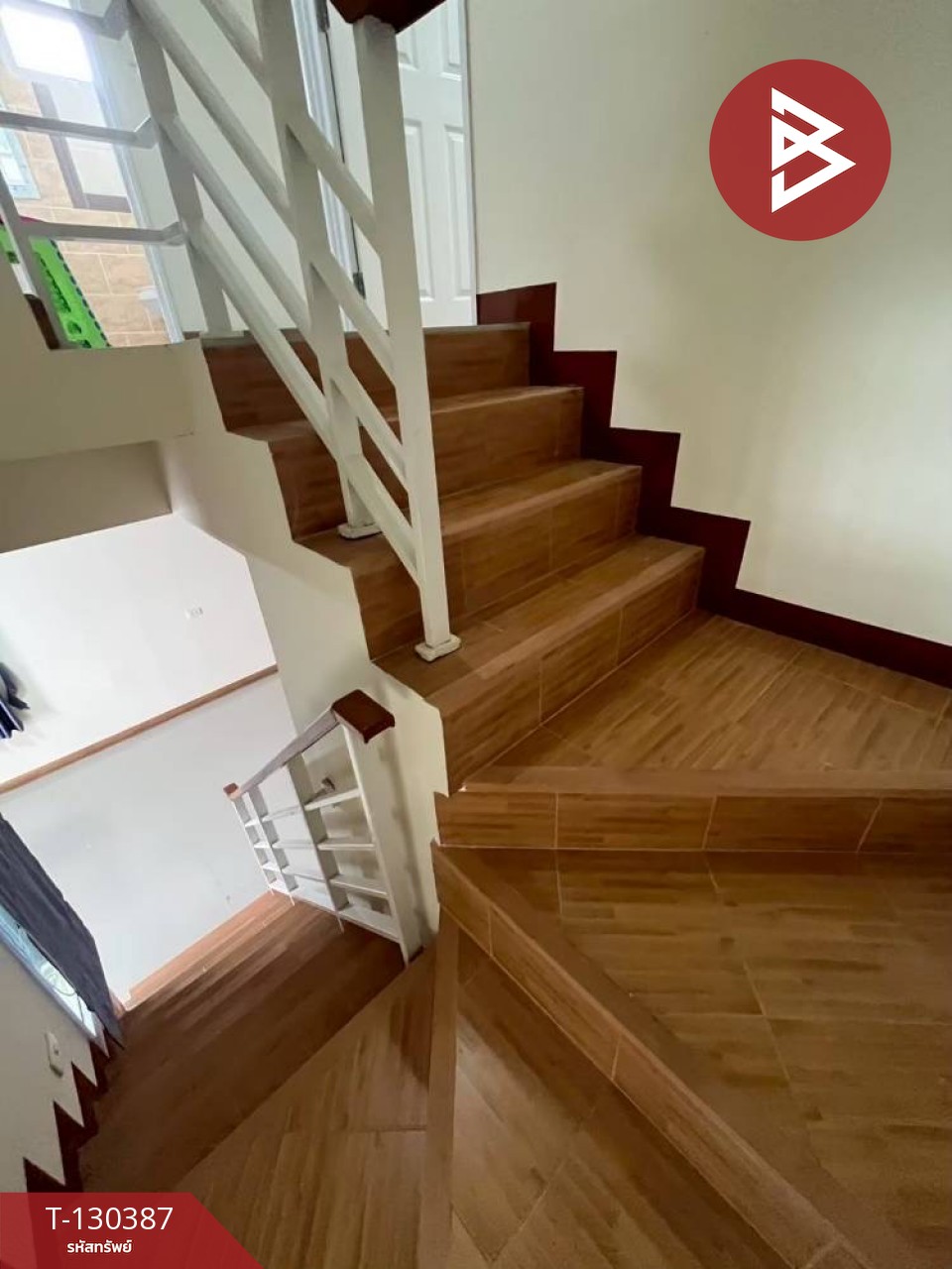 ขายทาวน์เฮ้าส์ หมู่บ้านโกลเด้นทาวน์ บางนา-กิ่งแก้ว บางพลี สมุทรปราการ 8