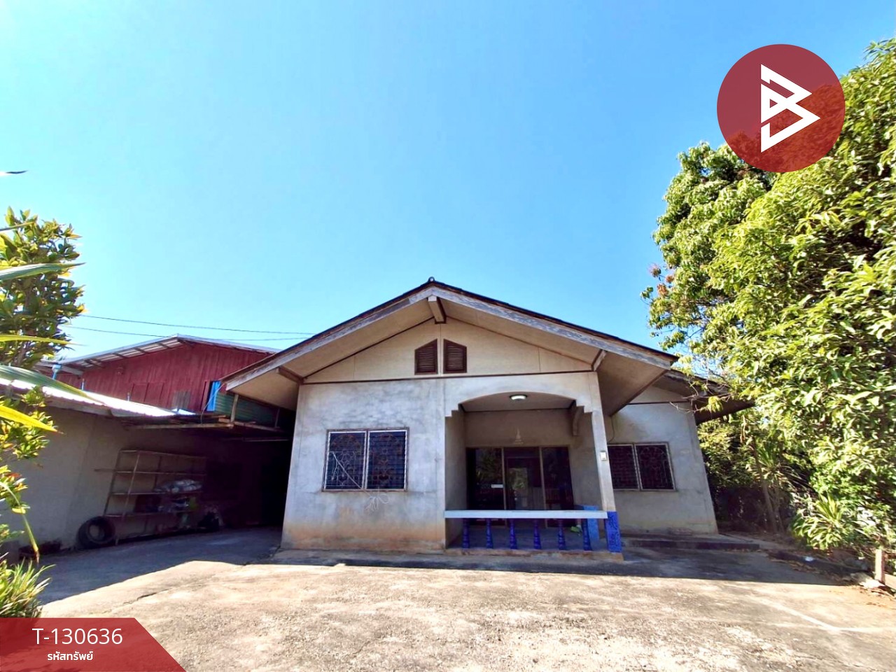 ขายด่วนบ้านเดี่ยว เนื้อที่กว้าง ทำเลดี ใกล้ตัวเมือง  หลังวัดทองเหลือ  เดินทางสะดวก 1