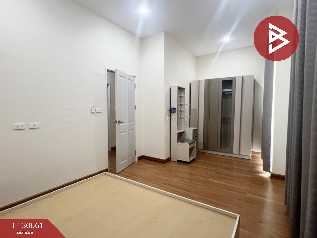 ขายทาวน์เฮ้าส์ หมู่บ้านโกลเด้นทาวน์ ศรีนครินทร์-สุขุมวิท (Golden Town Srinakarin-Sukhumvit) 11