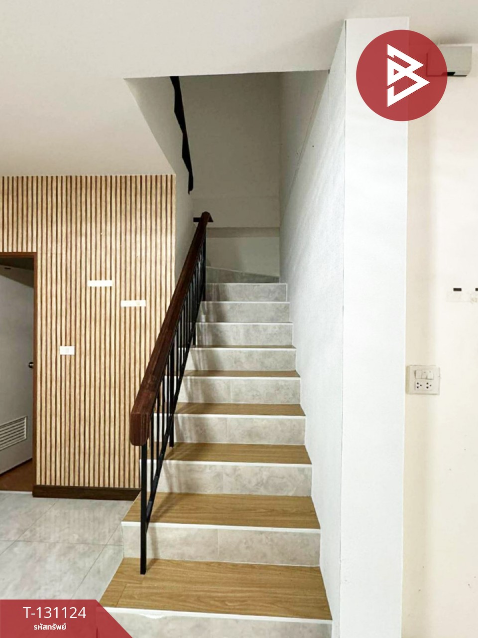 ขายทาวน์เฮ้าส์ หมู่บ้านทรัพย์มั่นคง 7 บางบ่อ สมุทรปราการ พร้อมอยู่ 7