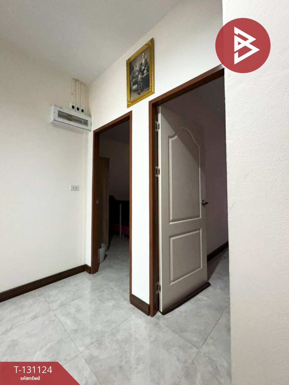 ขายทาวน์เฮ้าส์ หมู่บ้านทรัพย์มั่นคง 7 บางบ่อ สมุทรปราการ พร้อมอยู่ 9