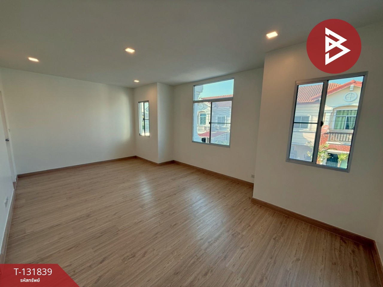 ขายทาวน์เฮ้าส์ หมู่บ้านเดอะคอนเนค 2 บางนา กม.10 (The Connect 2 Bangna Km.10) สมุทรปราการ 9