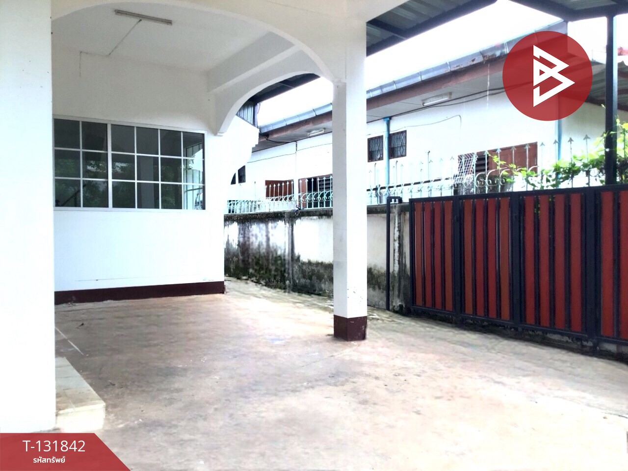 ขาย/เช่า บ้านเดี่ยว 2 ชั้น เนื้อที่ 46 ตารางวา ท่าอิฐ อุตรดิตถ์ พร้อมอยู่ ทำเลดีใจกลางเมือง 2