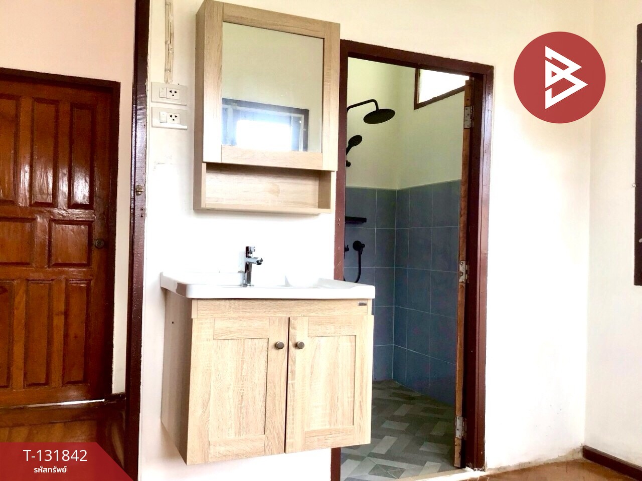 ขาย/เช่า บ้านเดี่ยว 2 ชั้น เนื้อที่ 46 ตารางวา ท่าอิฐ อุตรดิตถ์ พร้อมอยู่ ทำเลดีใจกลางเมือง 7