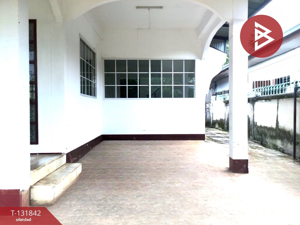 ขาย/เช่า บ้านเดี่ยว 2 ชั้น เนื้อที่ 46 ตารางวา ท่าอิฐ อุตรดิตถ์ พร้อมอยู่ ทำเลดีใจกลางเมือง 3