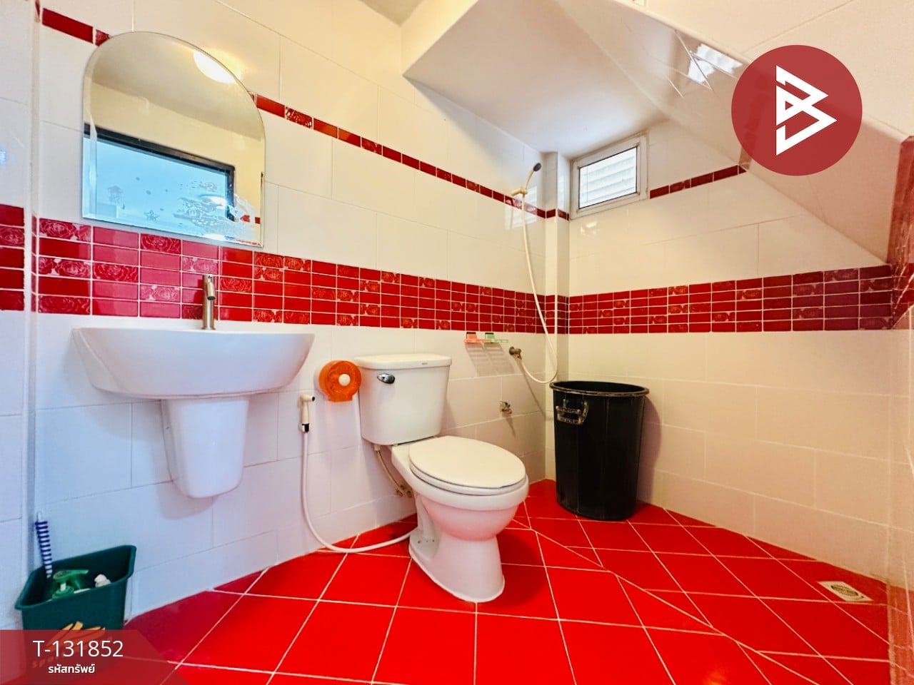 ขายทาวน์เฮ้าส์ หมู่บ้านนิราวิลล์2 เอกชัย-โพธิ์แจ้ (Niraville2 Ekachai-Phochae) สมุทรสาคร 13