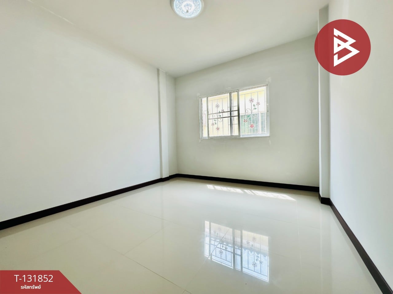 ขายทาวน์เฮ้าส์ หมู่บ้านนิราวิลล์2 เอกชัย-โพธิ์แจ้ (Niraville2 Ekachai-Phochae) สมุทรสาคร 10