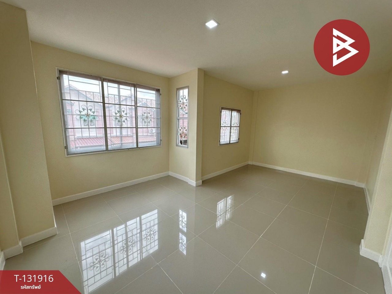 ขายทาวน์เฮ้าส์ หมู่บ้านมัณฑิรา บางพลี-ตำหรุ สมุทรปราการ 8