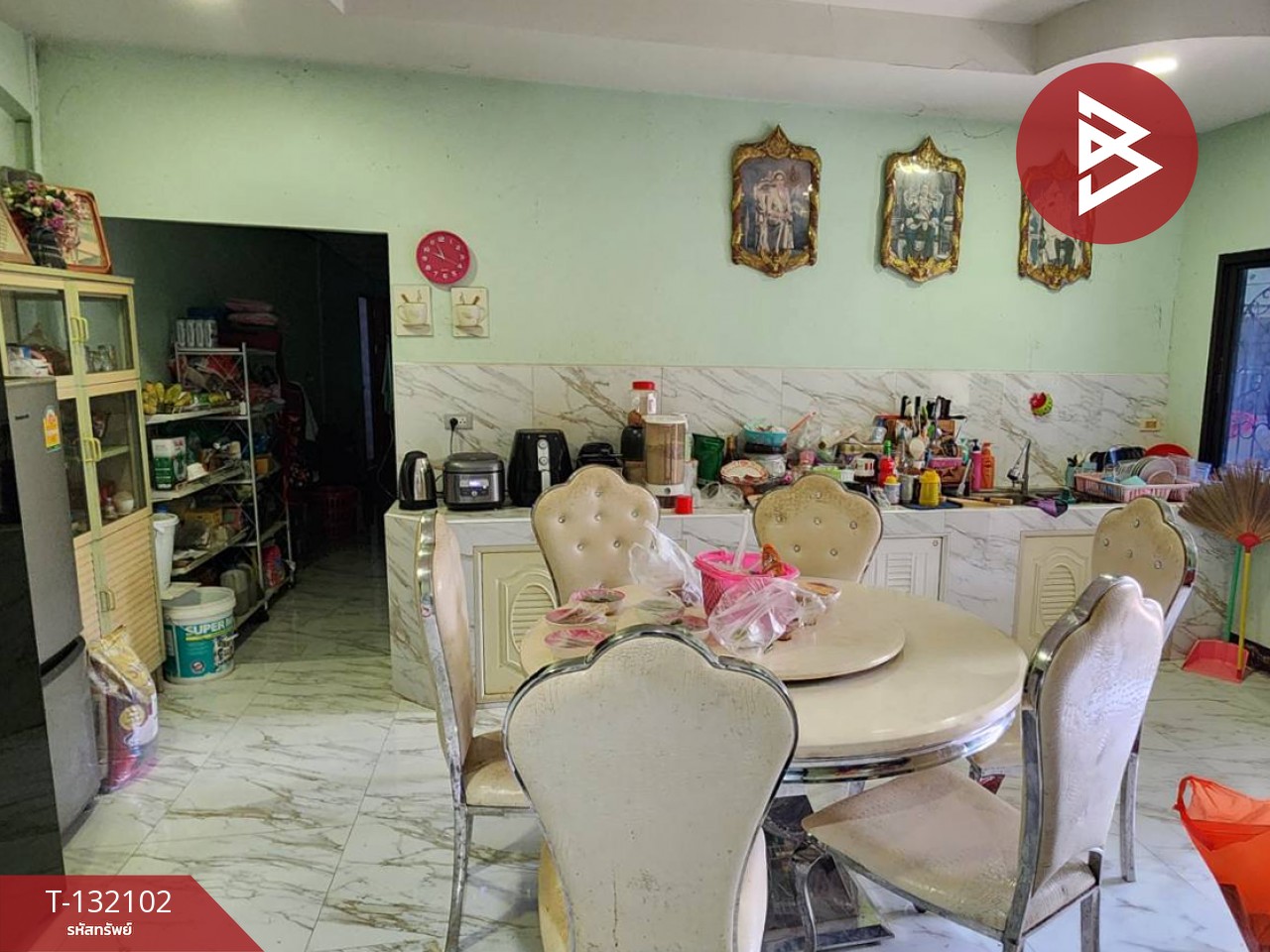 ขายอพาร์ทเม้นท์พร้อมบ้านพัก 2 หลัง บางละมุง ชลบุรี ทำเลทอง 10
