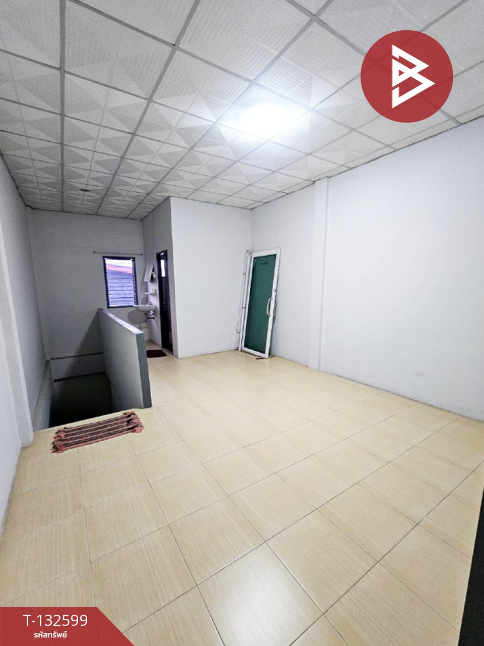 ขายด่วนอาคารพาณิชย์ 2 ชั้น เนื้อที่ 20.6 ตารางวา นาตาขวัญ ระยอง 9