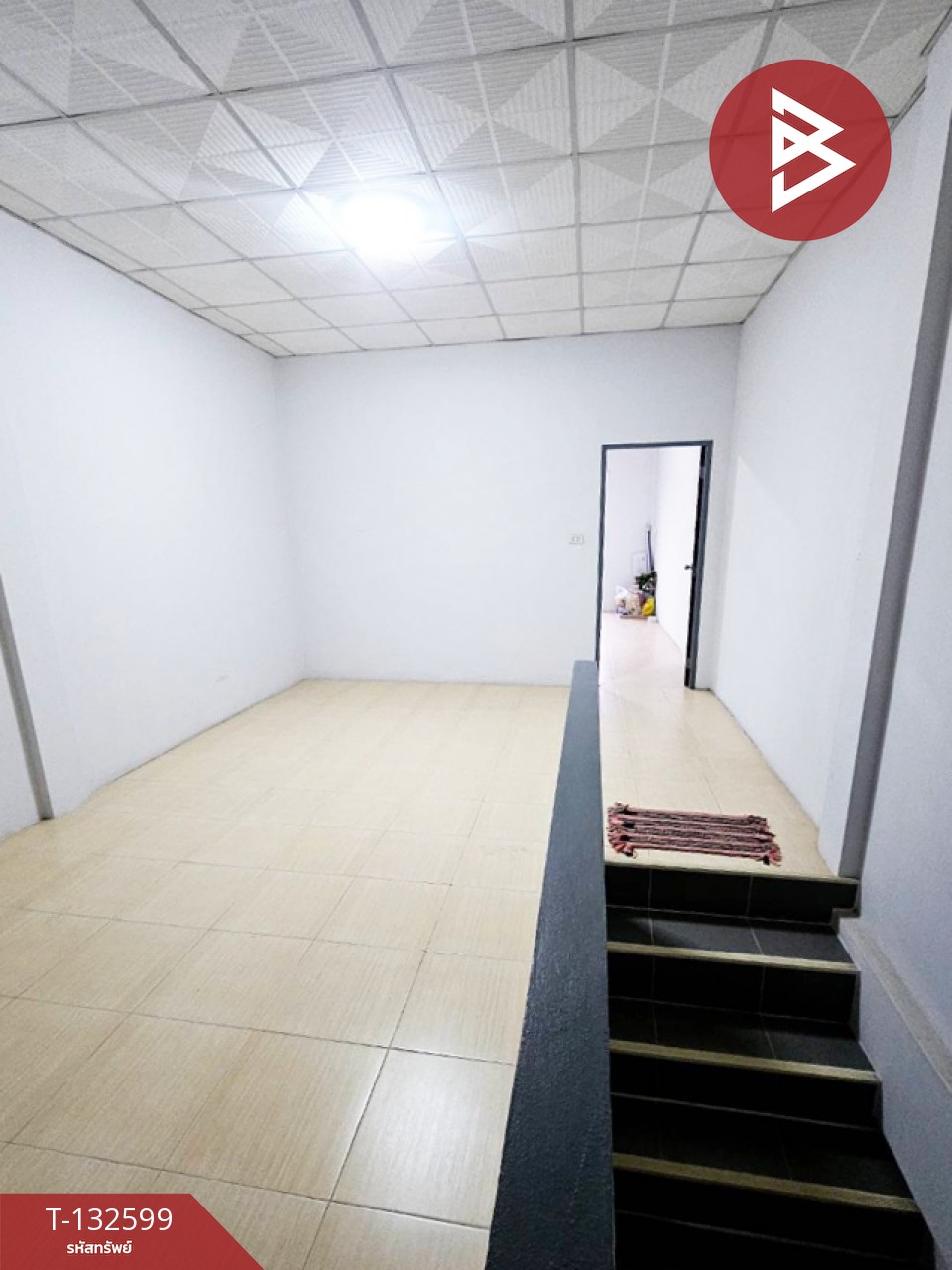 ขายด่วนอาคารพาณิชย์ 2 ชั้น เนื้อที่ 20.6 ตารางวา นาตาขวัญ ระยอง 8