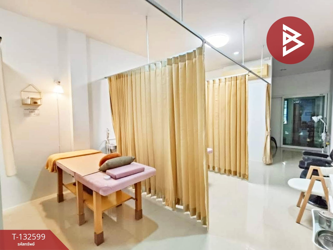 ขายด่วนอาคารพาณิชย์ 2 ชั้น เนื้อที่ 20.6 ตารางวา นาตาขวัญ ระยอง 4