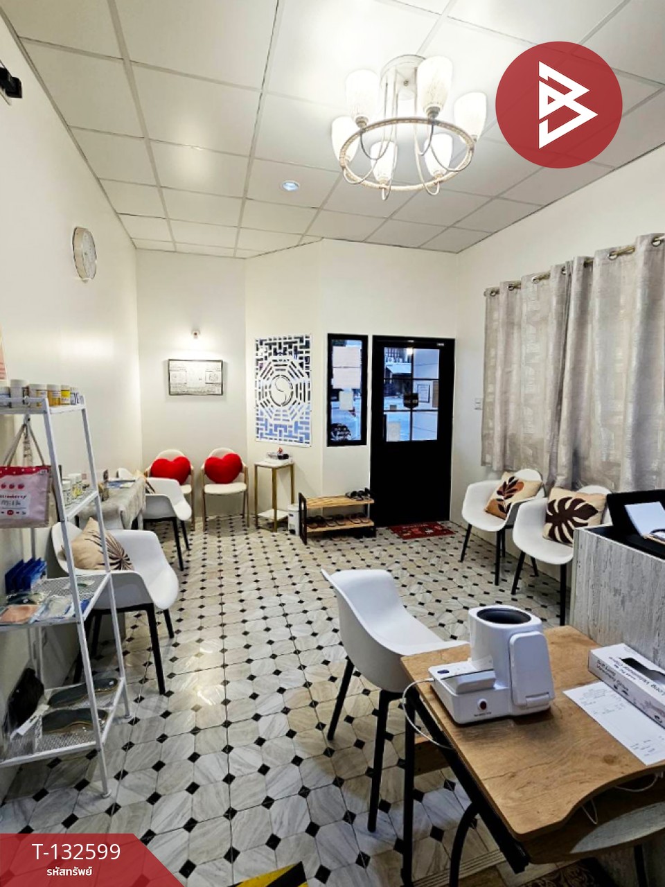 ขายด่วนอาคารพาณิชย์ 2 ชั้น เนื้อที่ 20.6 ตารางวา นาตาขวัญ ระยอง 5