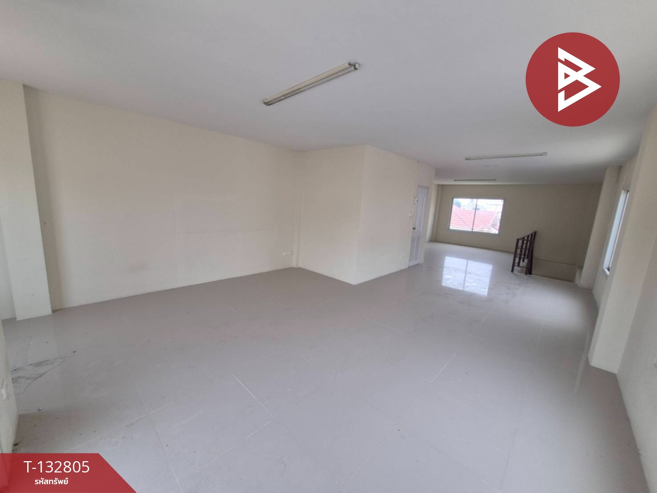 ขายอาคารพาณิชย์ 2 คูหา เนื้อ 52.4 ตร.วา รั้วใหญ่ สุพรรณบุรี 4