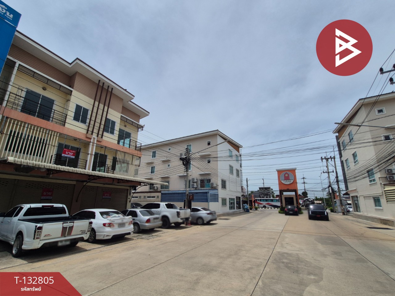 ขายอาคารพาณิชย์ 2 คูหา เนื้อ 52.4 ตร.วา รั้วใหญ่ สุพรรณบุรี 2