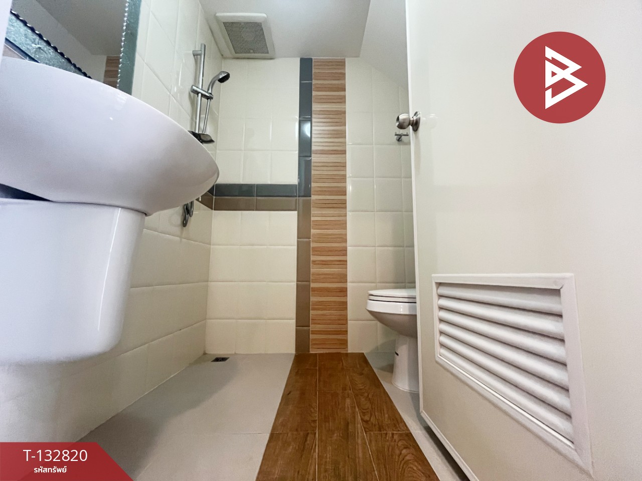 ขายทาวน์เฮ้าส์ หมู่บ้านโกลเด้นทาวน์ บางนา-กิ่งแก้ว (Golden Town Bangna-Kingkaew) บางพลี สมุทรปราการ 11