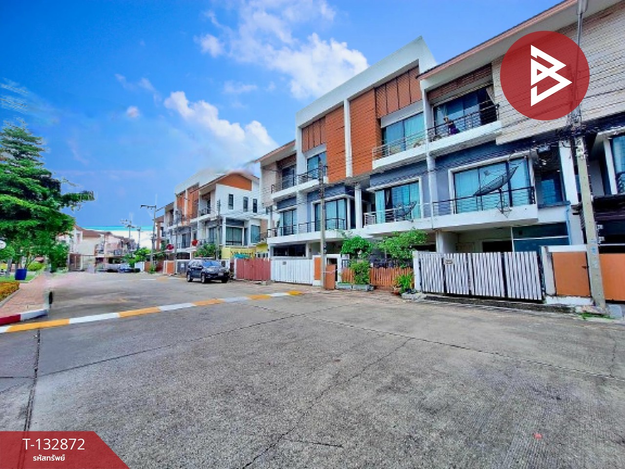 ขายทาวน์เฮ้าส์ หมู่บ้านรินรดา บางหญ้าแพรก สมุทรสาคร 2