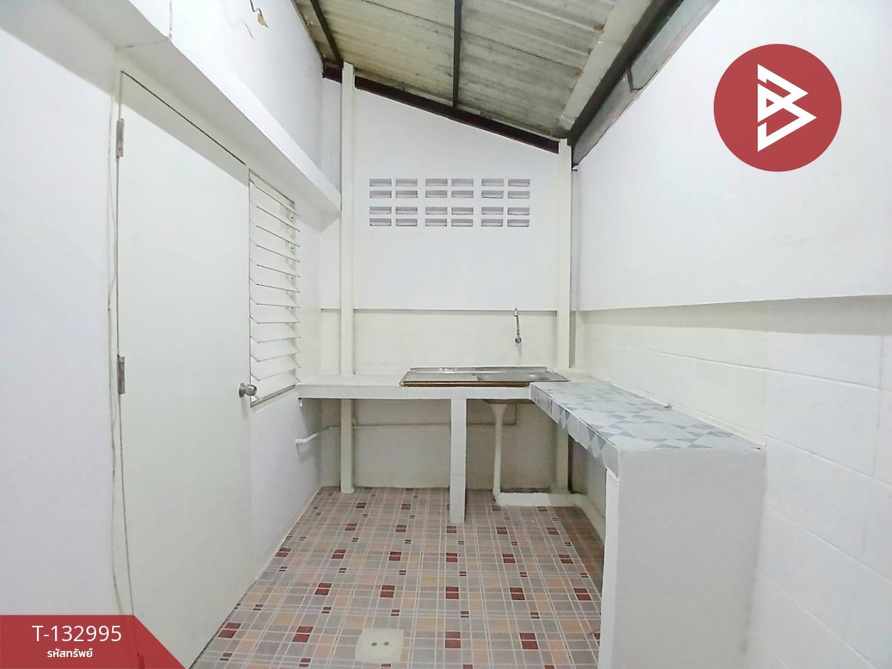 ขายทาวน์เฮ้าส์ หมู่บ้านวโรชา4 บางเสาธง สมุทรปราการ พร้อมเข้าอยู่ 13