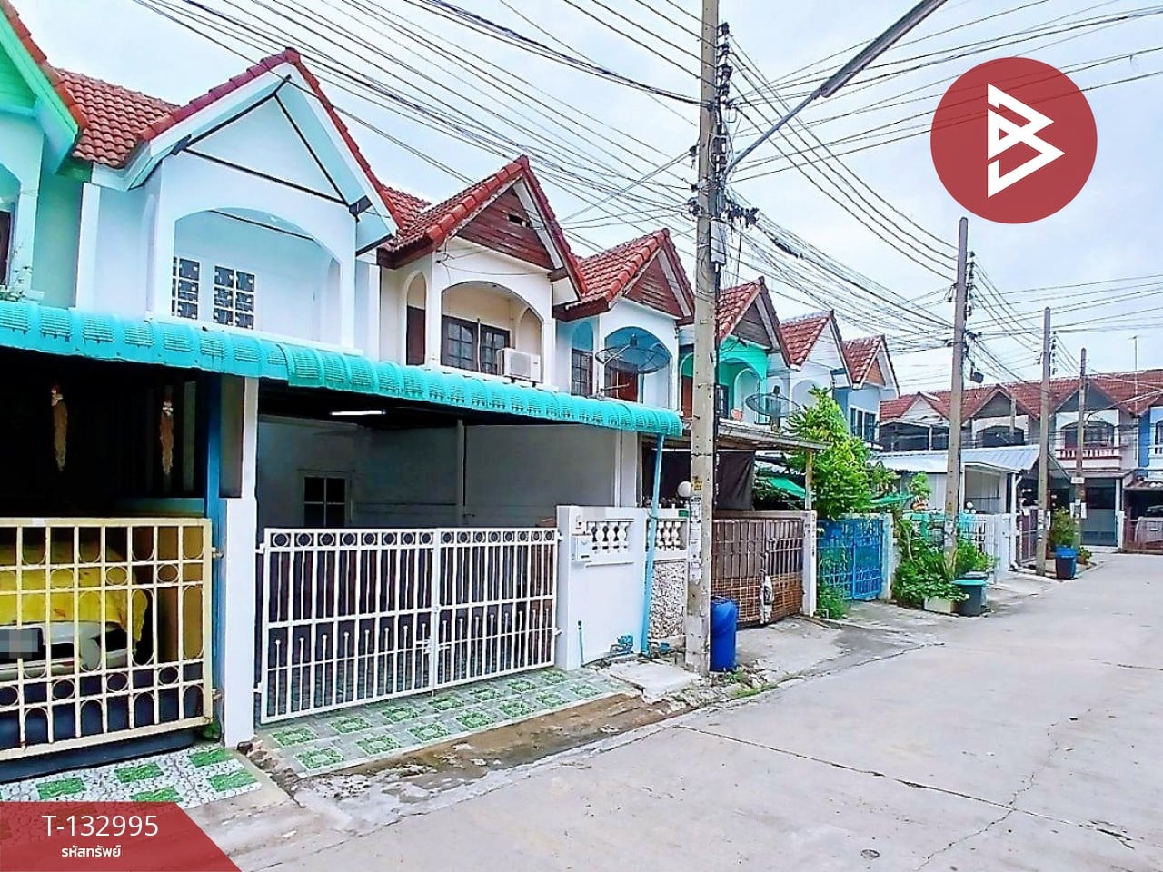 ขายทาวน์เฮ้าส์ หมู่บ้านวโรชา4 บางเสาธง สมุทรปราการ พร้อมเข้าอยู่ 2