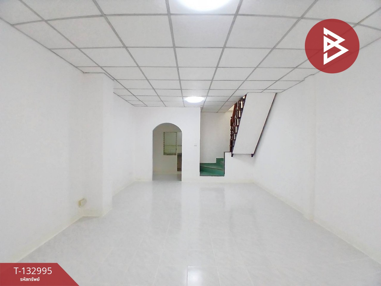 ขายทาวน์เฮ้าส์ หมู่บ้านวโรชา4 บางเสาธง สมุทรปราการ พร้อมเข้าอยู่ 5