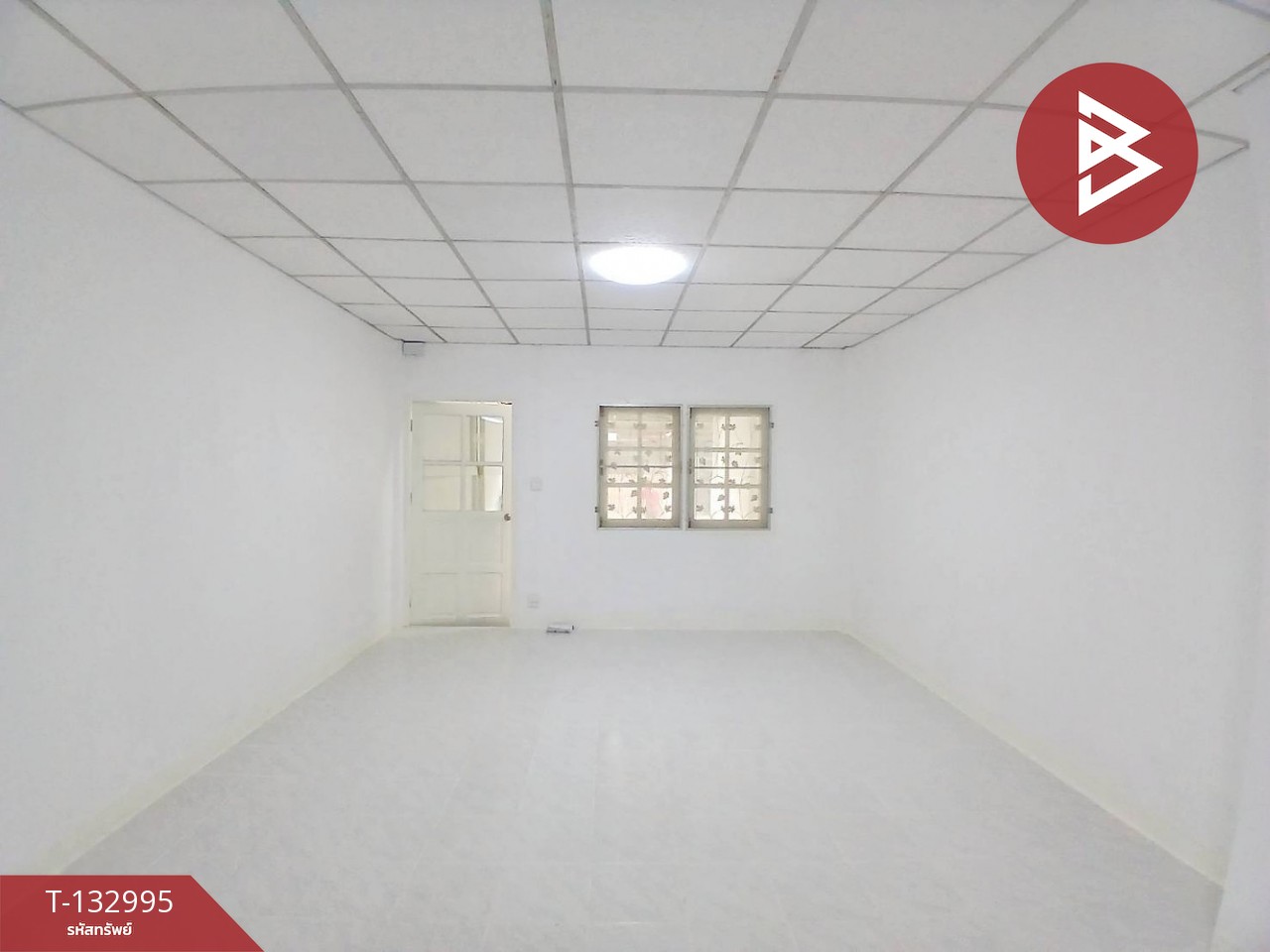 ขายทาวน์เฮ้าส์ หมู่บ้านวโรชา4 บางเสาธง สมุทรปราการ พร้อมเข้าอยู่ 6