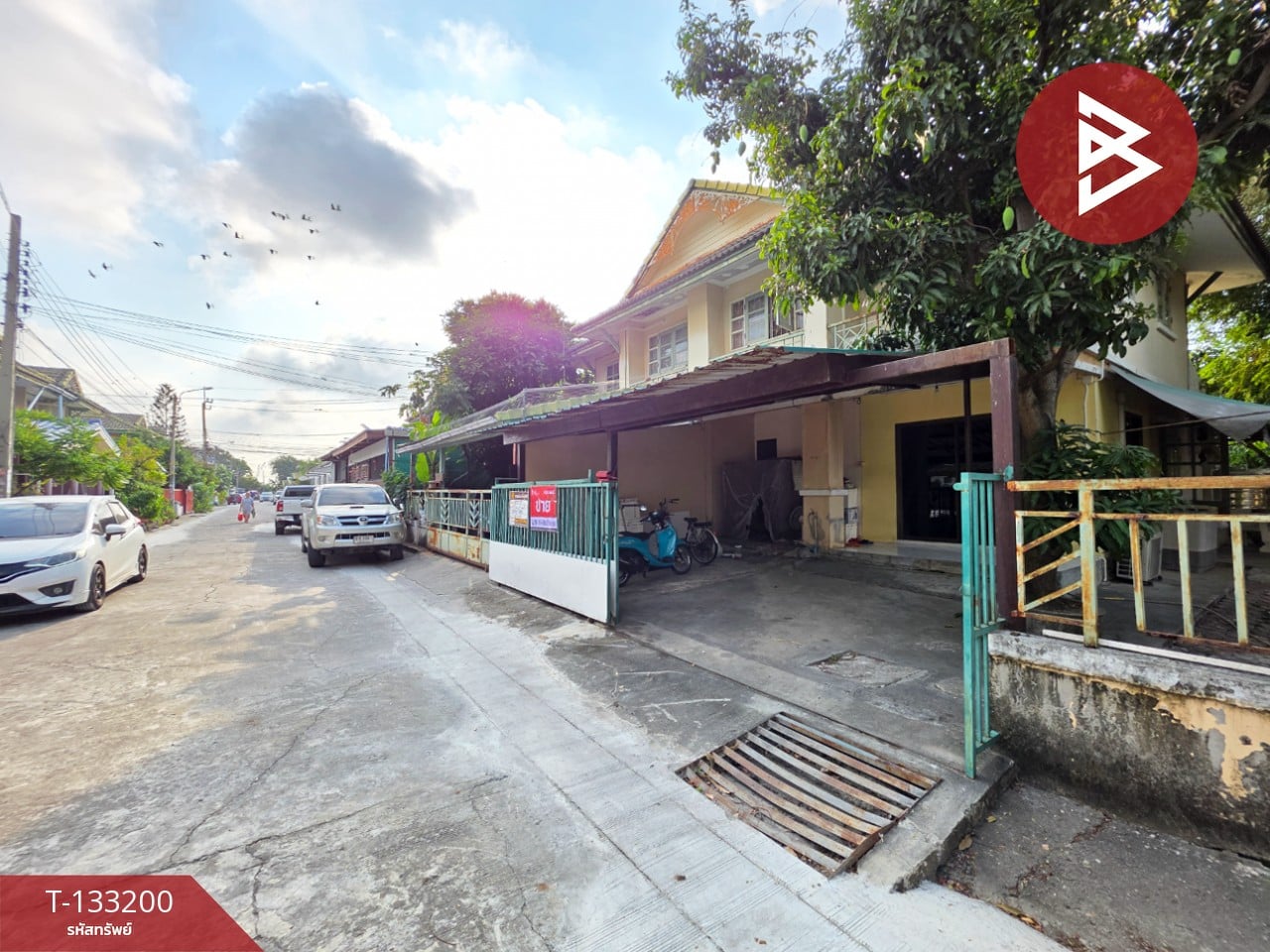 ขายบ้านแฝดหลังริม หมู่บ้านพฤกษา 15 บางพลี-ตำหรุ สมุทรปราการ มีพื้นที่ข้างบ้าน 3