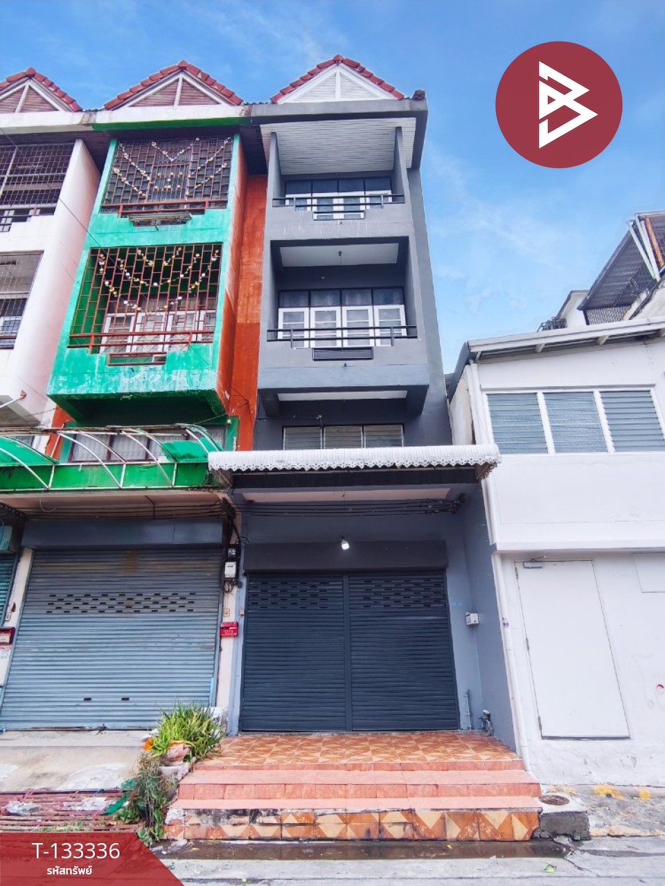 ขายอาคารพาณิชย์ 3 ชั้น เนื้อที่ 18.9 ตร.วา ลำลูกกา ปทุมธานี รีโนเวทใหม่ 1