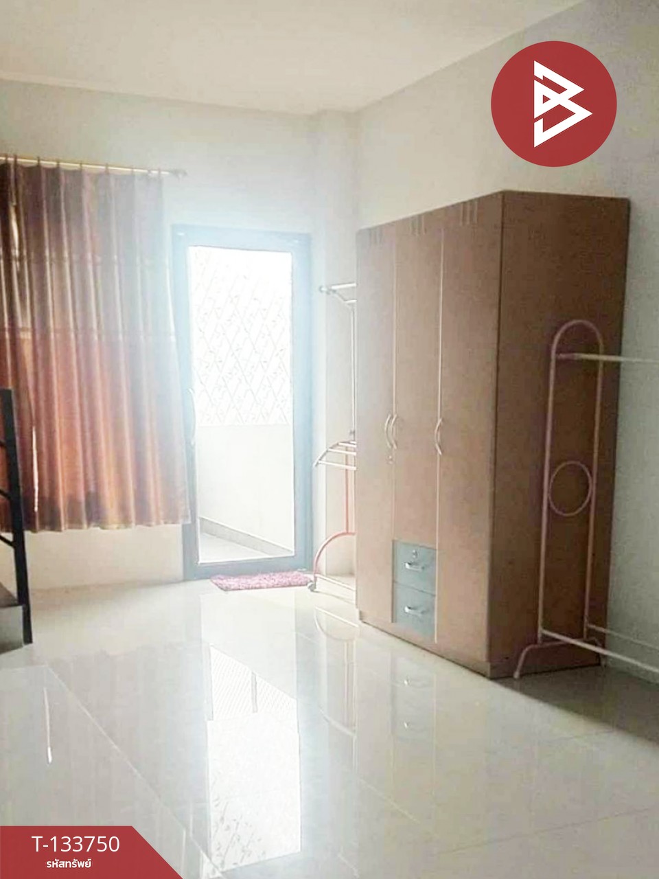 ขายอาคารพาณิชย์ 3 ชั้น เนื้อที่ 21.3 ตร.วา บ้านค่าย ระยอง 6