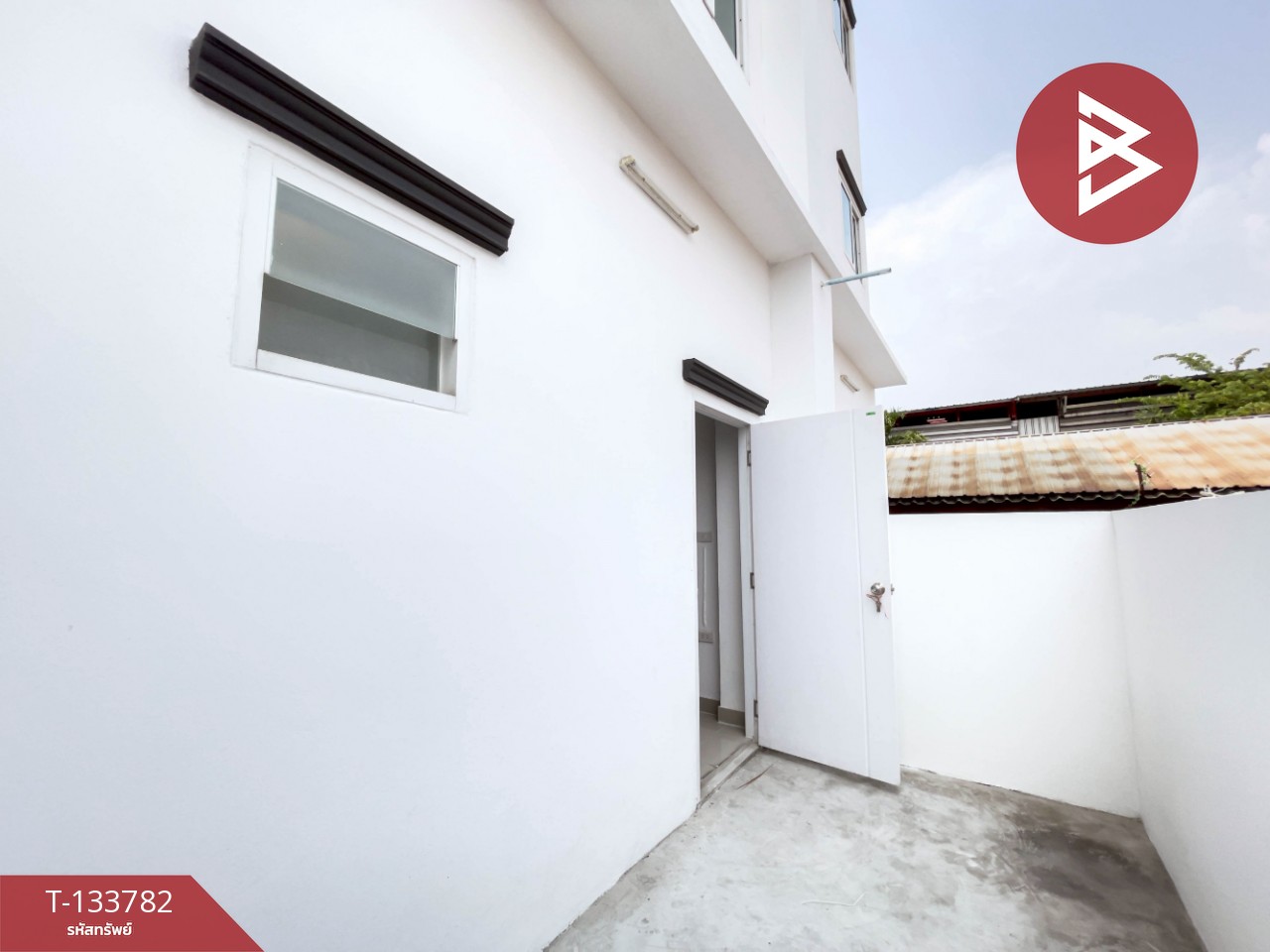 ขายอาคารพาณิชย์ 3 ชั้น เนื้อที่ 21.5 ตร.วา สามพราน นครปฐม 7