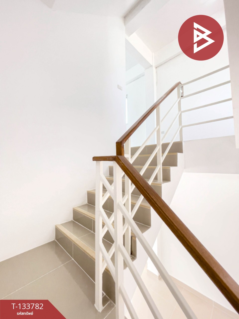 ขายอาคารพาณิชย์ 3 ชั้น เนื้อที่ 21.5 ตร.วา สามพราน นครปฐม 8