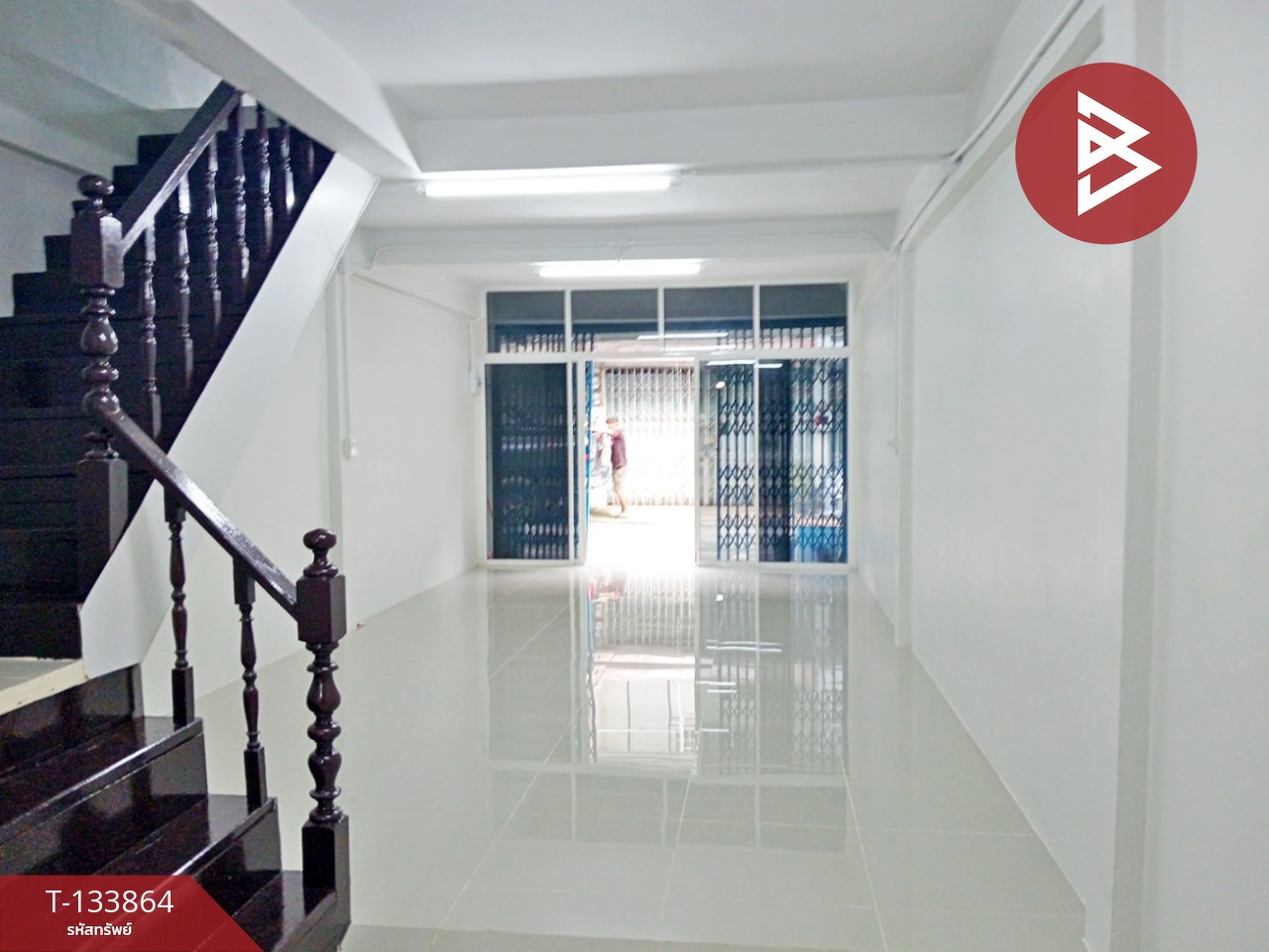 ขายทาวน์เฮ้าส์ 3 ชั้น เนื้อที่ 12.9 ตร.วา นครสวรรค์ตก นครสวรรค์ 3