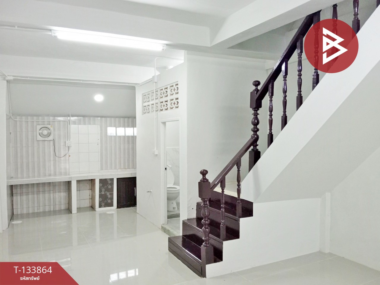 ขายทาวน์เฮ้าส์ 3 ชั้น เนื้อที่ 12.9 ตร.วา นครสวรรค์ตก นครสวรรค์ 2