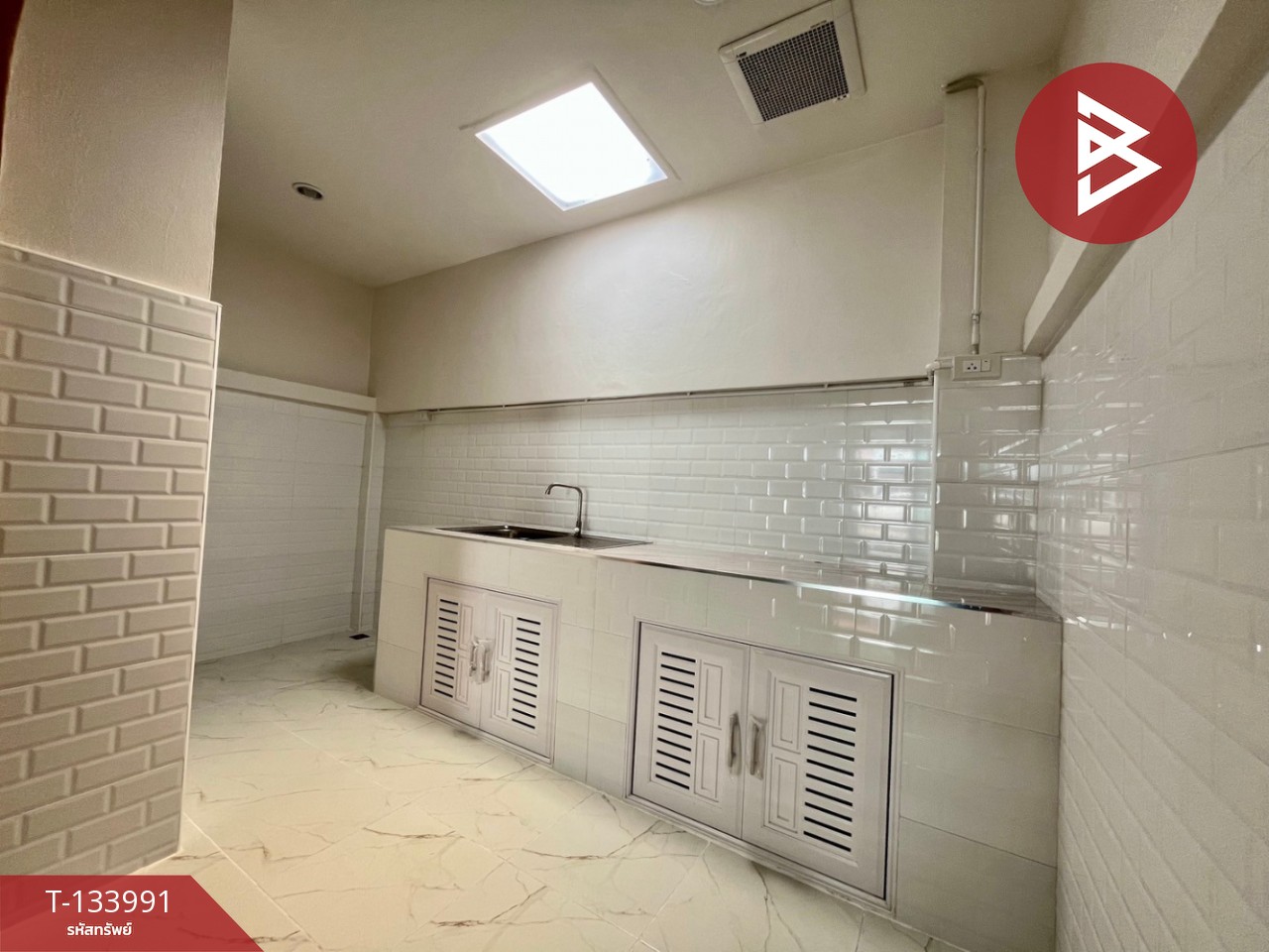 ขายทาวน์เฮ้าส์ 2 ชั้น หมู่บ้านป้อมปราการ พระสมุทรเจดีย์ สมุทรปราการ รีโนเวทใหม่ 13