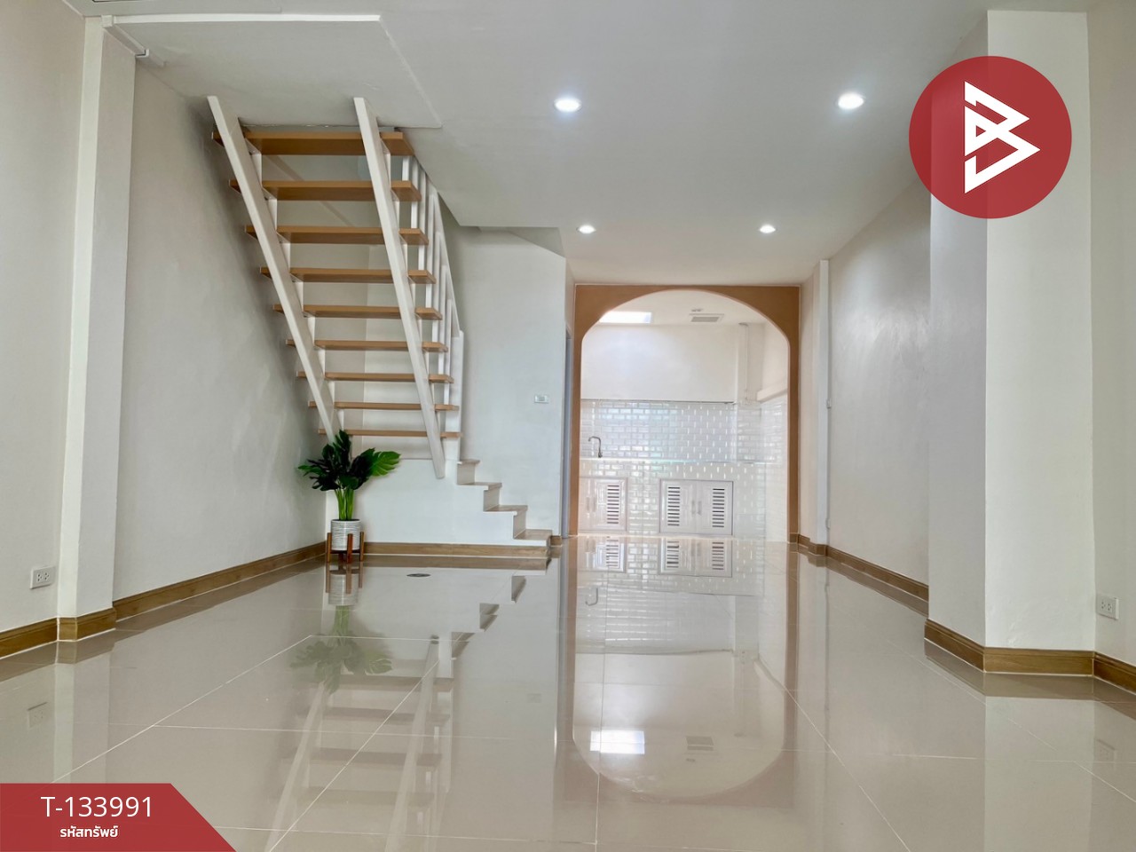 ขายทาวน์เฮ้าส์ 2 ชั้น หมู่บ้านป้อมปราการ พระสมุทรเจดีย์ สมุทรปราการ รีโนเวทใหม่ 4