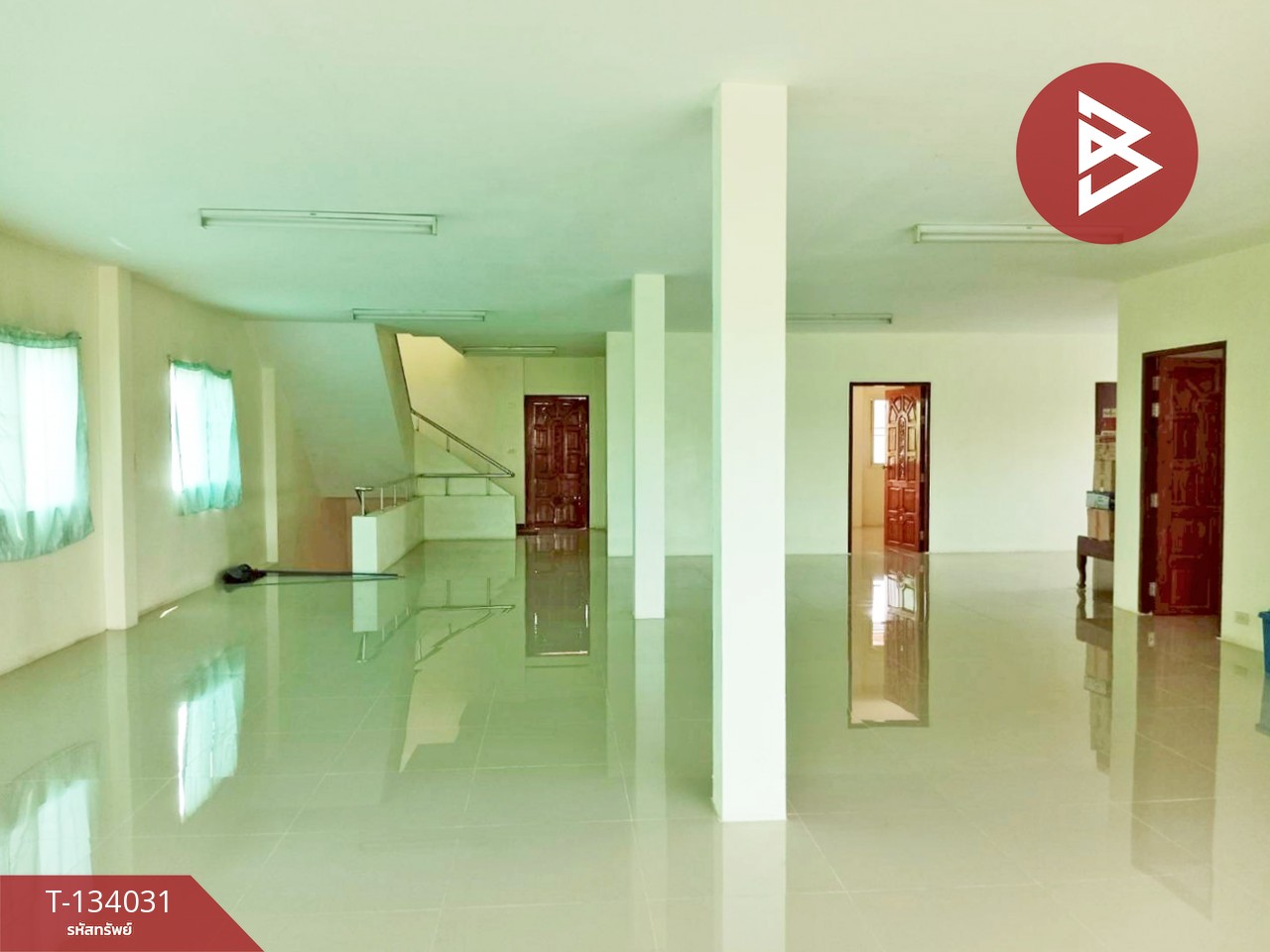 ขายอาคารพาณิชย์ 3 ชั้นครึ่ง 3 คูหา ศรีสัชนาลัย สุโขทัย ทำเลทองใจกลางชุมชน 8