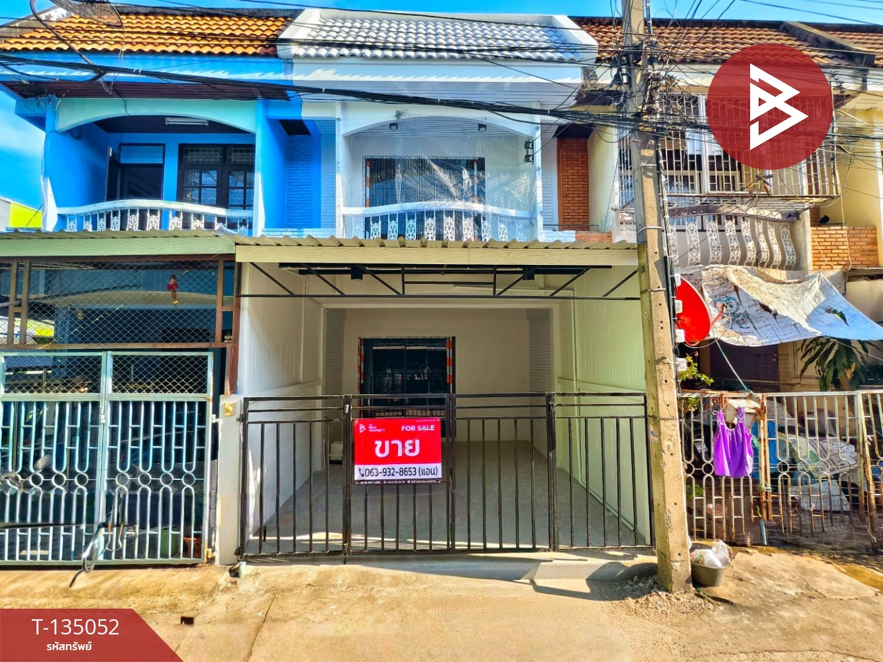 ขายทาวน์เฮ้าส์ หมู่บ้านชุมชน 300 ห้อง มหาชัย สมุทรสาคร รีโนเวทใหม่ 1