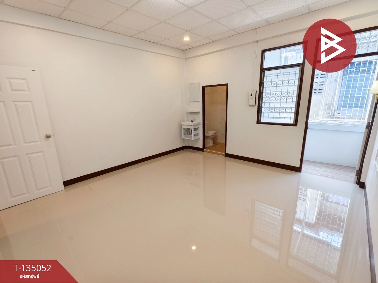 ขายทาวน์เฮ้าส์ หมู่บ้านชุมชน 300 ห้อง มหาชัย สมุทรสาคร รีโนเวทใหม่ 9