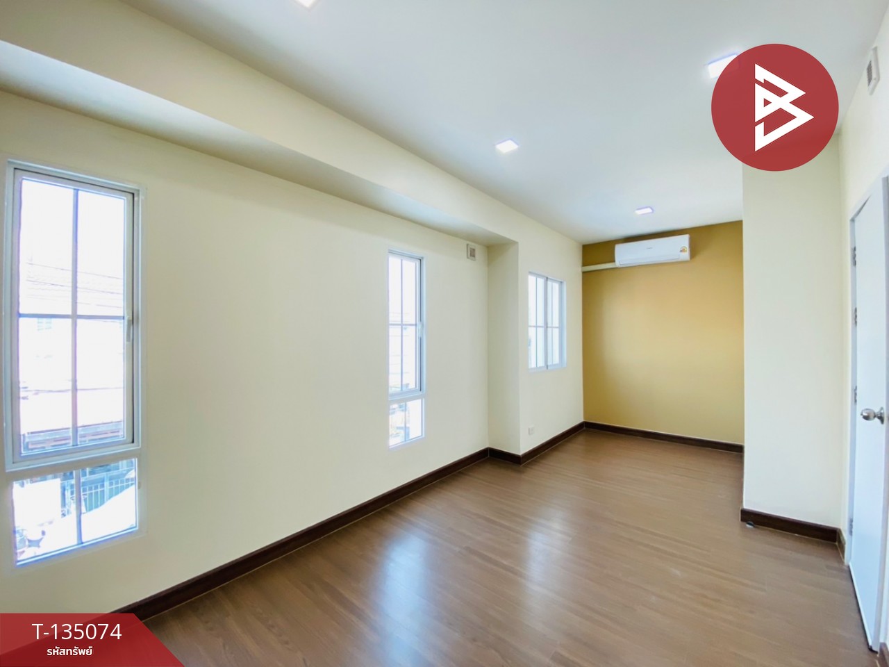 ขายทาวน์เฮ้าส์ หมู่บ้านเดอะคอนเนค52 บางนา-สุวรรณภูมิ (The Connect52 Bangna-Suvarnabhumi) สมุทรปราการ 11