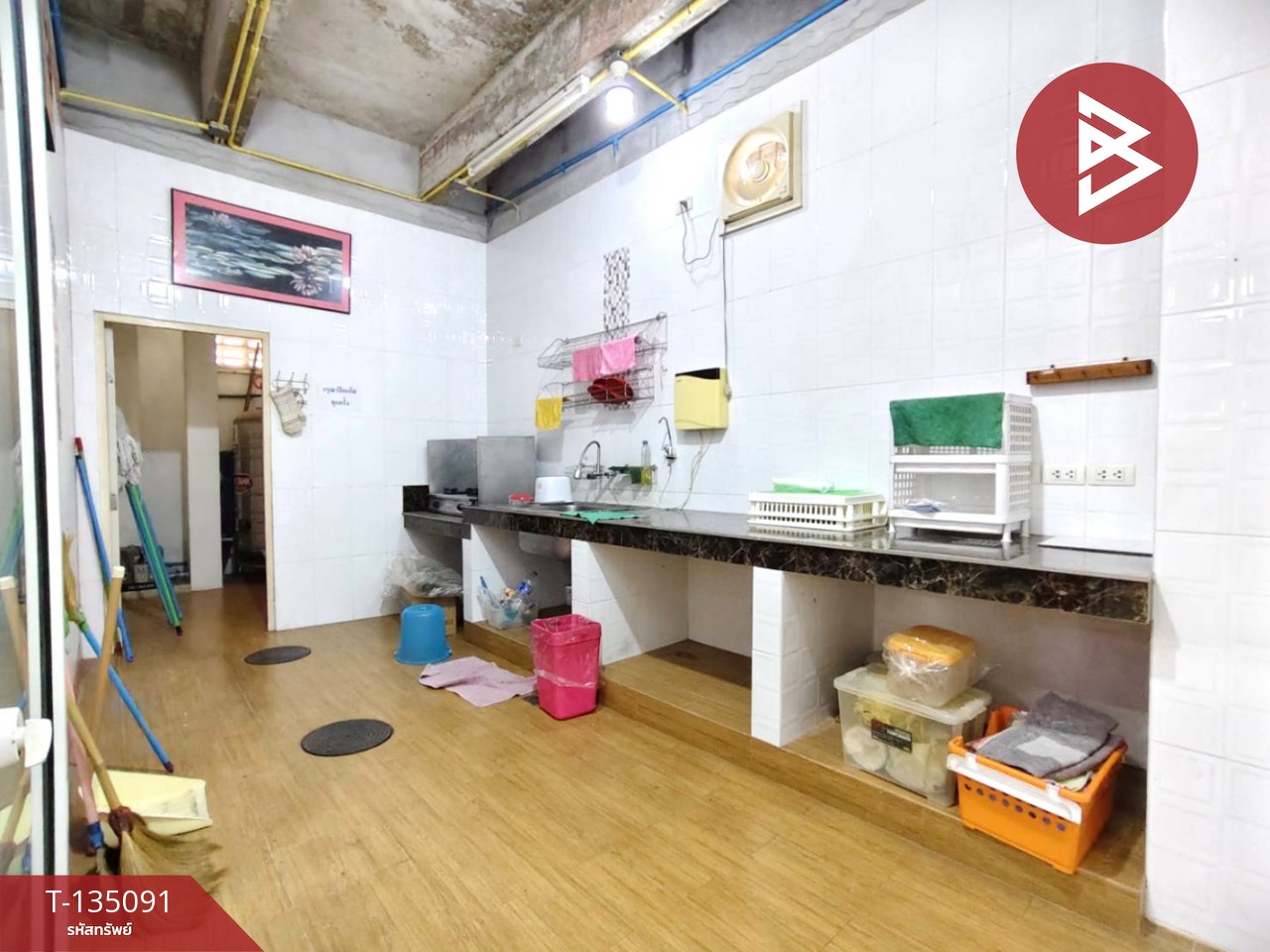 ขายอาคารพาณิชย์ 3 ชั้น เนื้อที่ 34 ตารางวา โคกขาม สมุทรสาคร ทำเลดีติดถนน 10