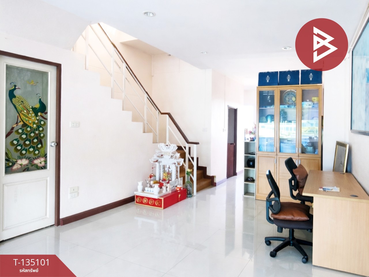 ขายอาคารพาณิชย์ 2 ชั้น เนื้อที่ 42.4 ตร.วา เนินพระ ระยอง 5