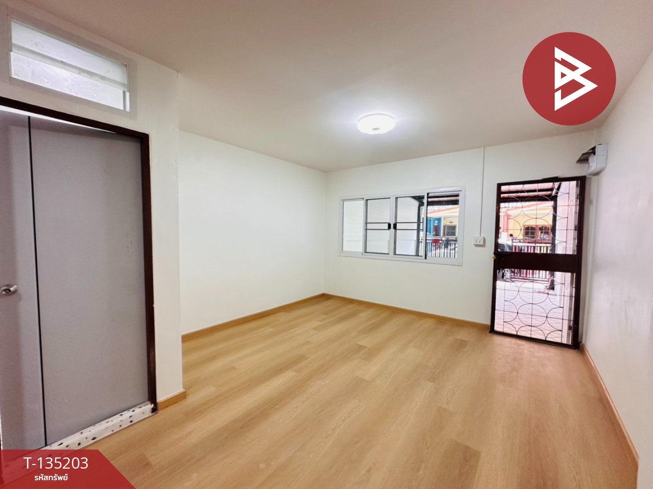 ขายทาวน์เฮ้าส์ ซ.ประปาสามพราน เนื้อที่ 18 ตร.วา สามพราน นครปฐม 4